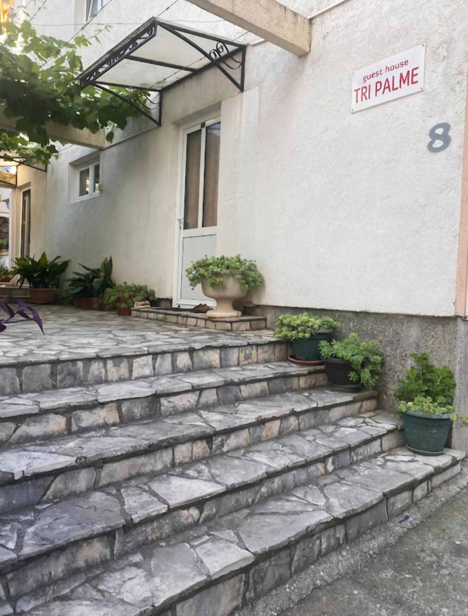 Guesthouse Tri Palme Bečići Exterior foto
